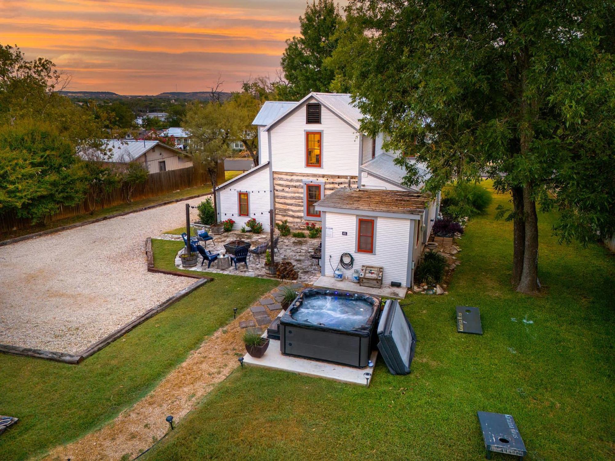 Katarina Haus - Hot Tub & Fire Pit Villa Fredericksburg Exterior foto